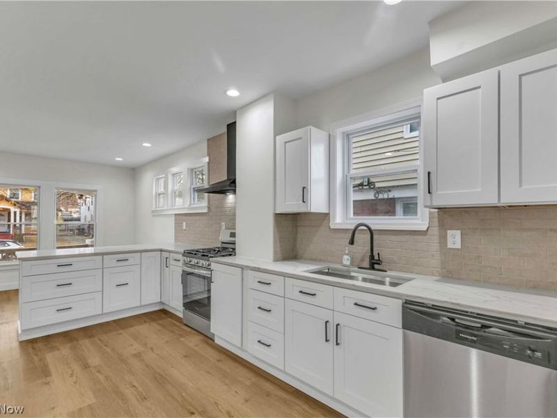 3299 Yorkshire Road , Cleveland Heights, OH 44118 Photo 14