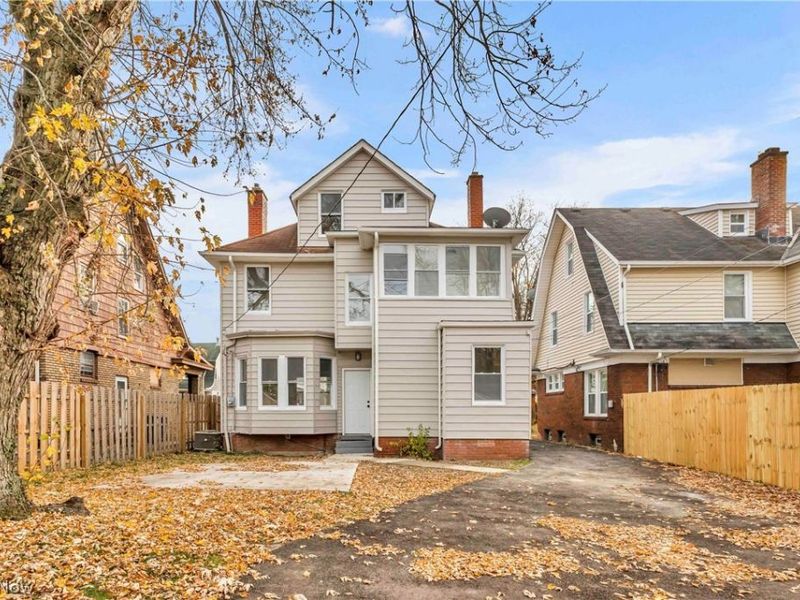 3299 Yorkshire Road , Cleveland Heights, OH 44118 Photo 4