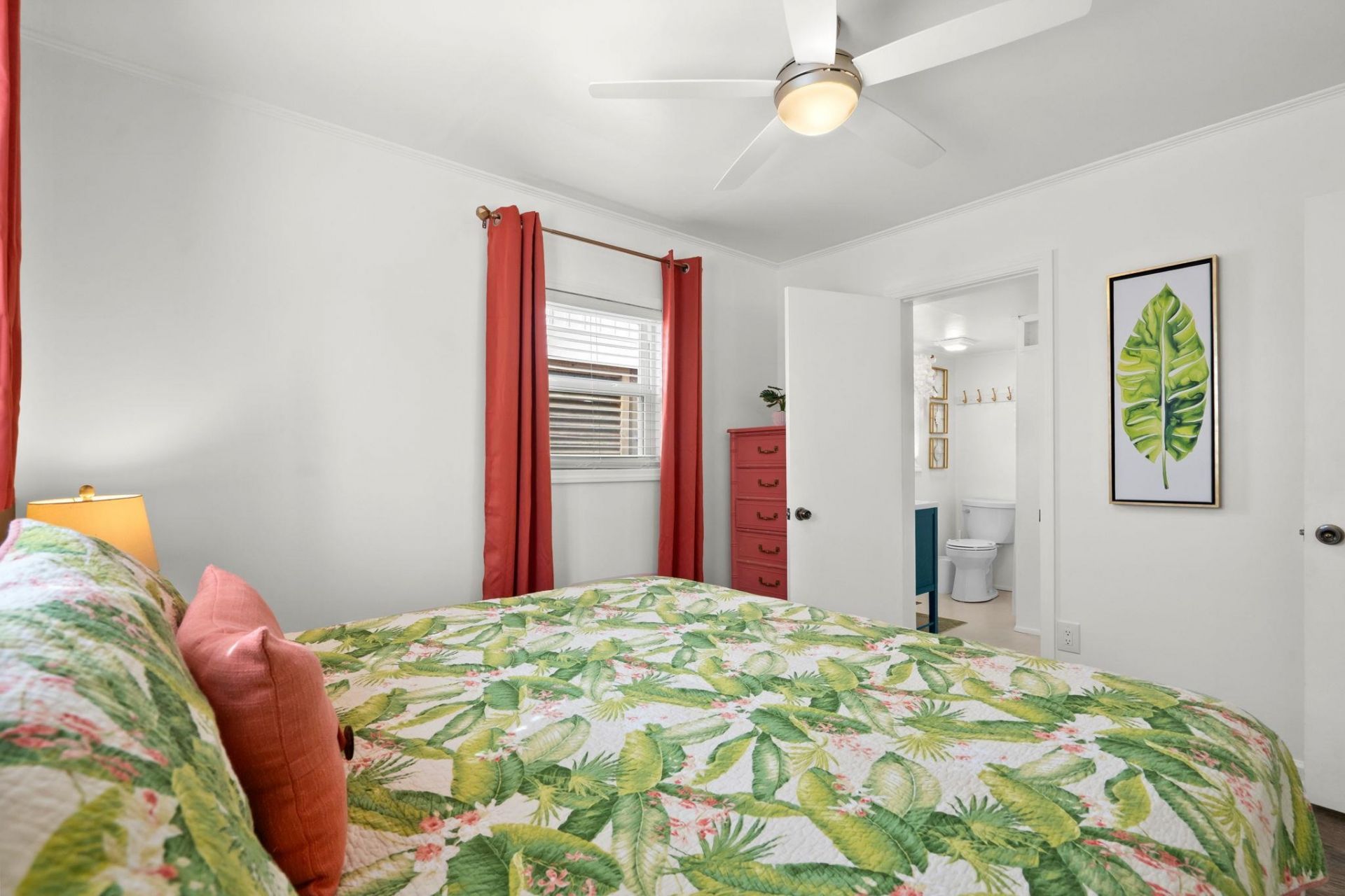 6001 - 1487 S Kings Hwy. Photo 25