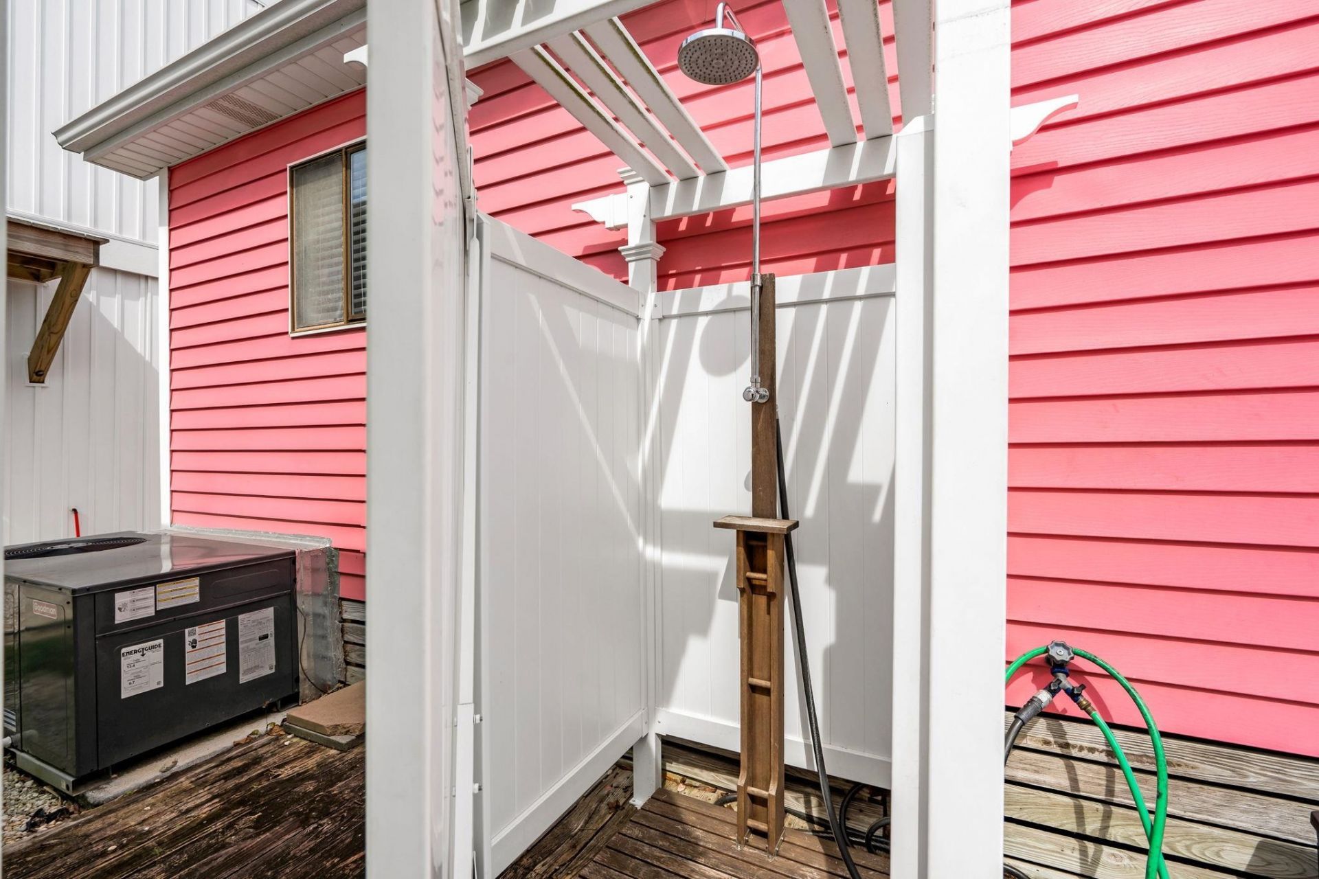 6001 - 1487 S Kings Hwy. Photo 34