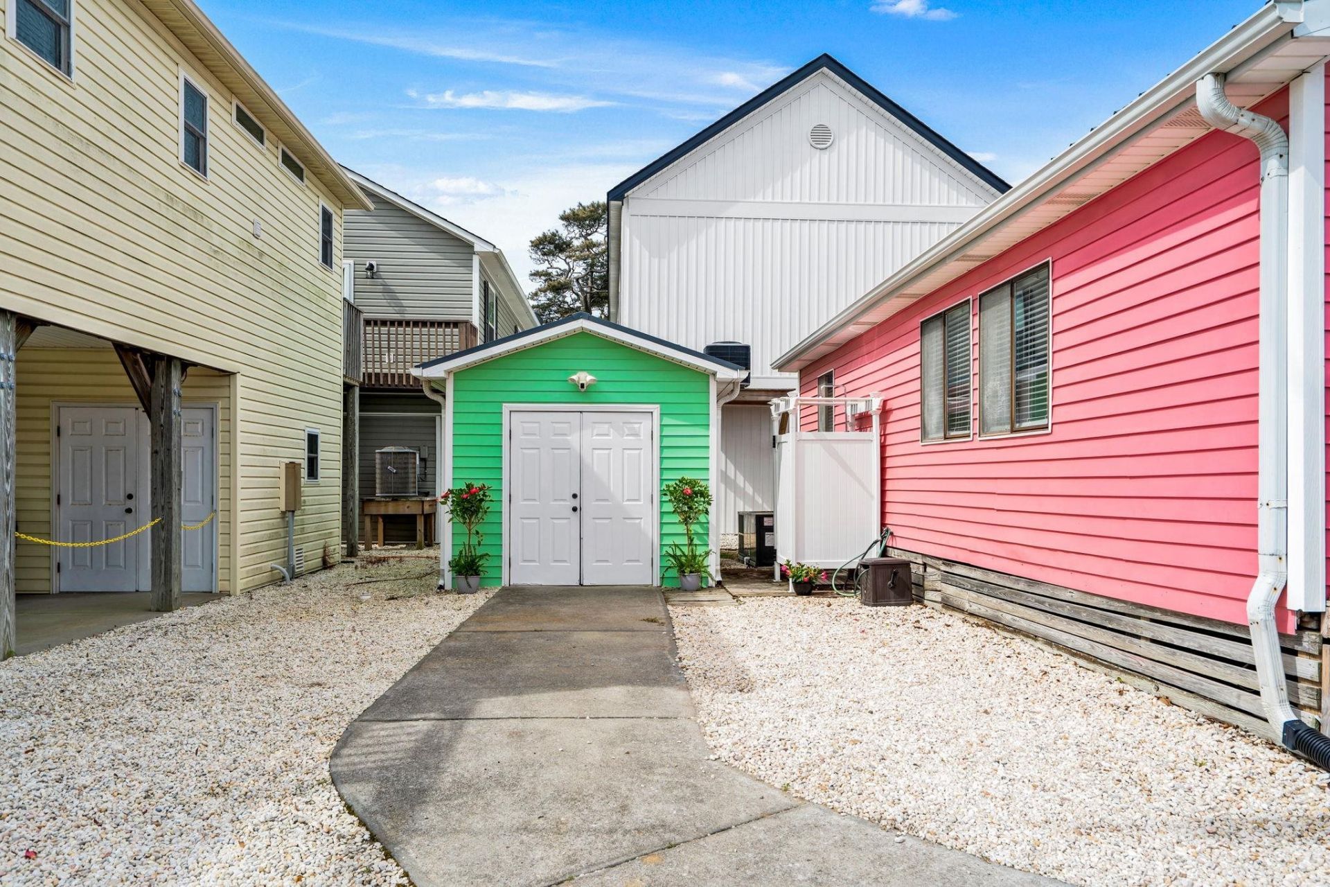 6001 - 1487 S Kings Hwy. Photo 35