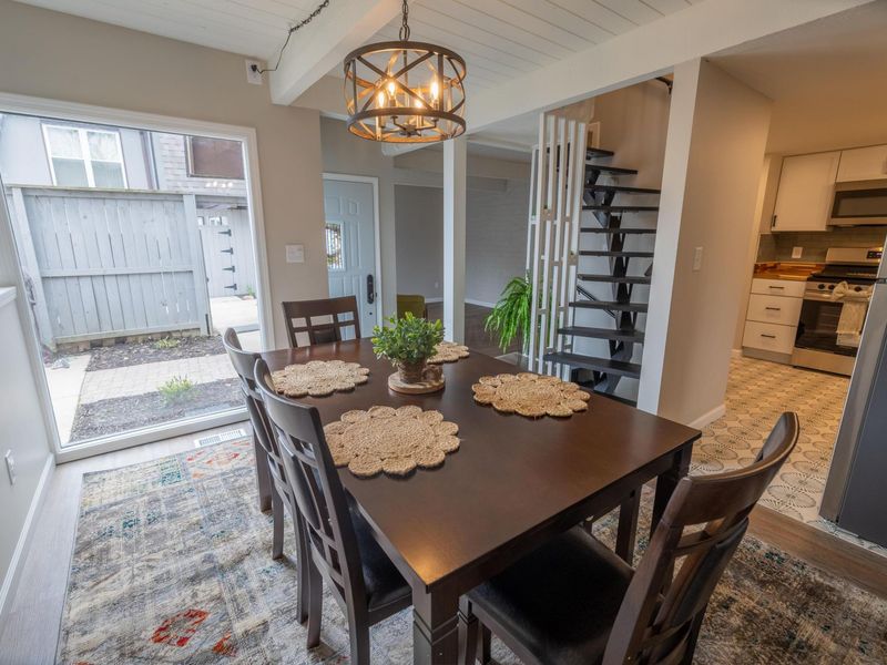 5437 Worthington Forest Place E, Columbus, OH 43229 Photo 8