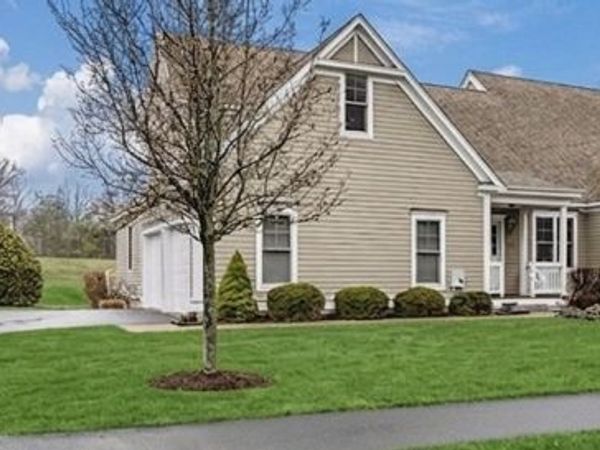 26 Sanctuary Ln, Unit 26, Hopkinton, MA 01748