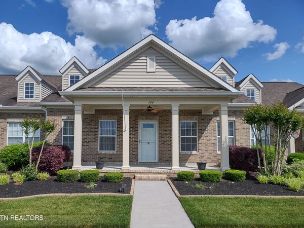144 Hardinberry St, Oak Ridge, TN 37830