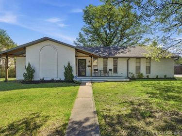 5047 S Hudson Place , Tulsa, OK 74135