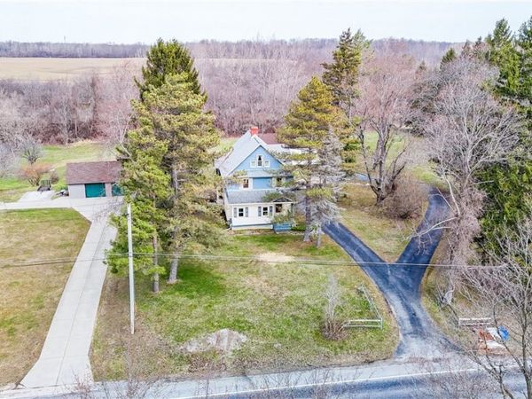 13522 North Road , Alden, NY 14004