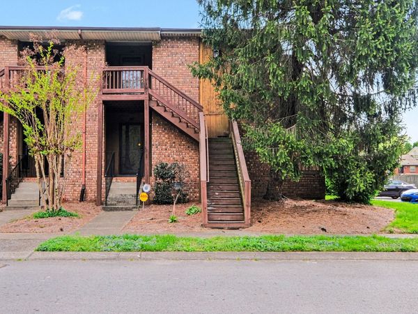 127 Brooke Castle, Hermitage, TN 37076