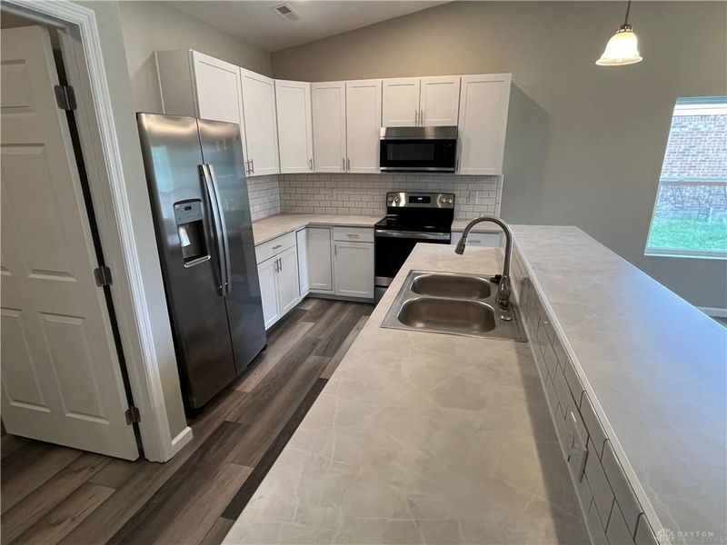 118 Burgundy Drive, Union, OH 45322 Photo 6