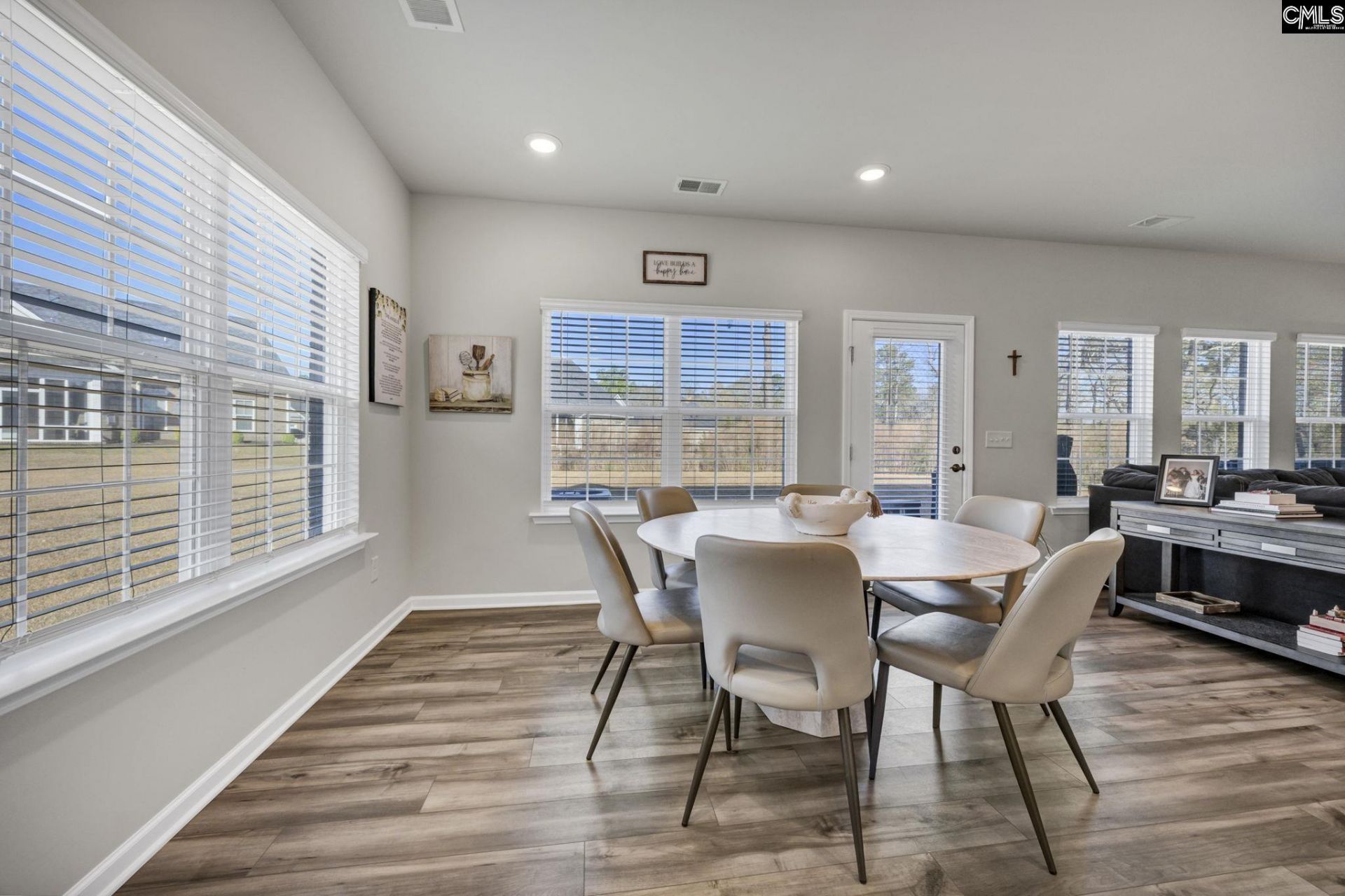 409 Layup Circle  Photo 17