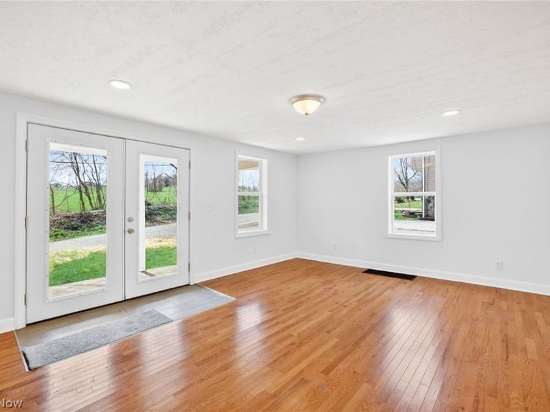 744 Wooster Street , Canal Fulton, OH 44614 Photo 4