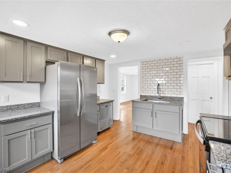 744 Wooster Street , Canal Fulton, OH 44614 Photo 6