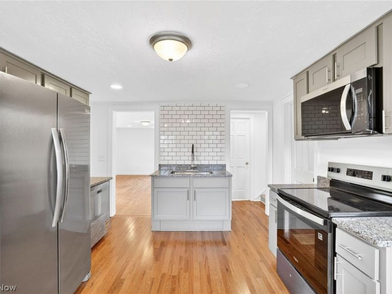 744 Wooster Street , Canal Fulton, OH 44614 Photo 7