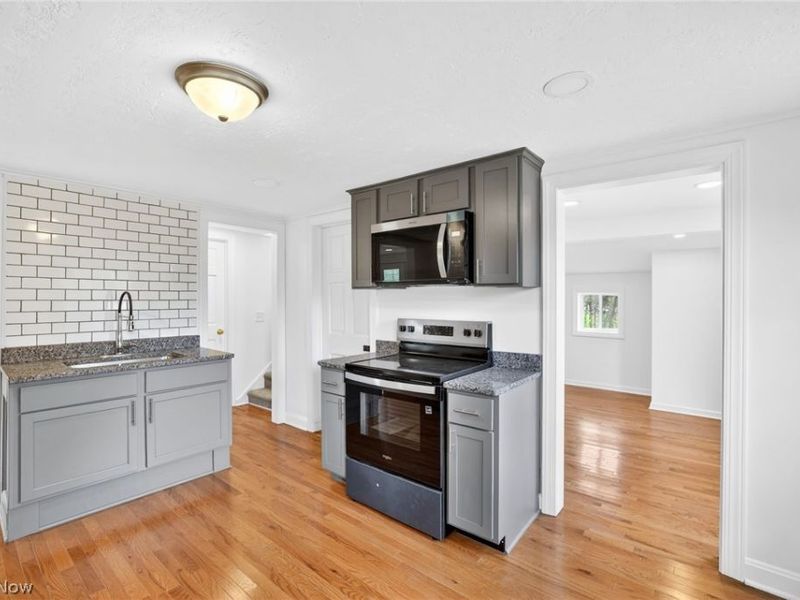 744 Wooster Street , Canal Fulton, OH 44614 Photo 9