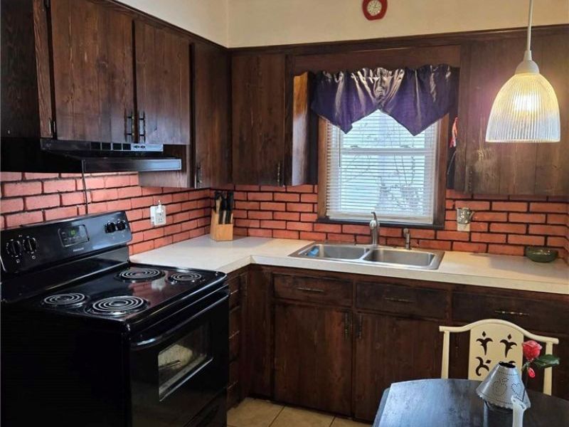 1300 Mount Vernon Avenue , Akron, OH 44310 Photo 9