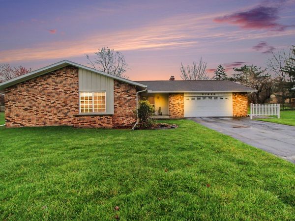 37625 Whitney Drive, Wayne, MI 48184