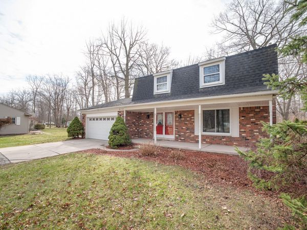 9137 Rucker Road, Grosse Ile, MI 48138