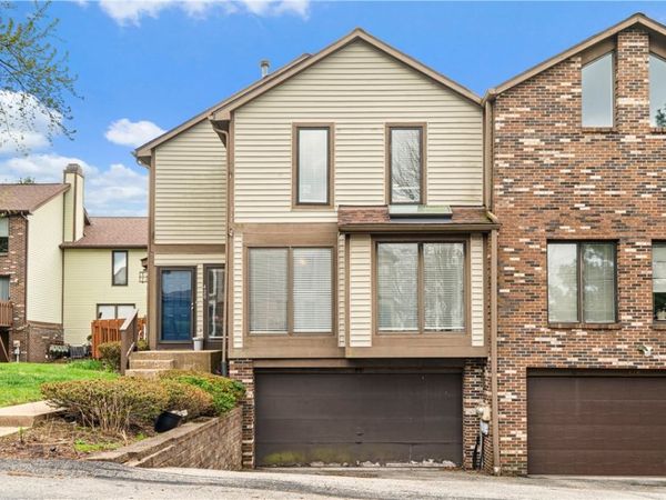 420 Spring Run Dr, Monroeville, PA 15146