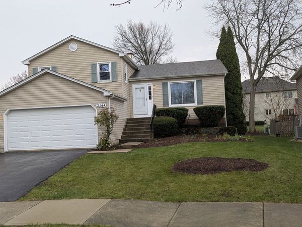 2284 Briarhill Drive, Naperville, IL 60565