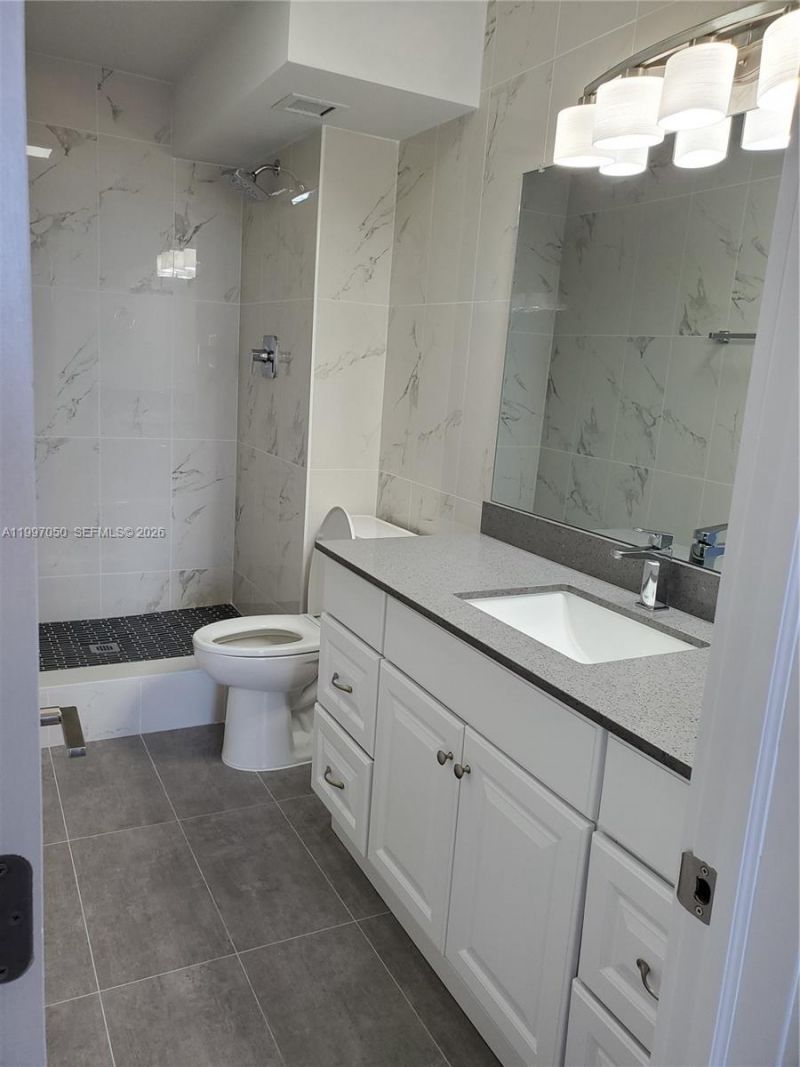 13499 Biscayne Blvd, Unit 1105, North Miami, FL 33181 Photo