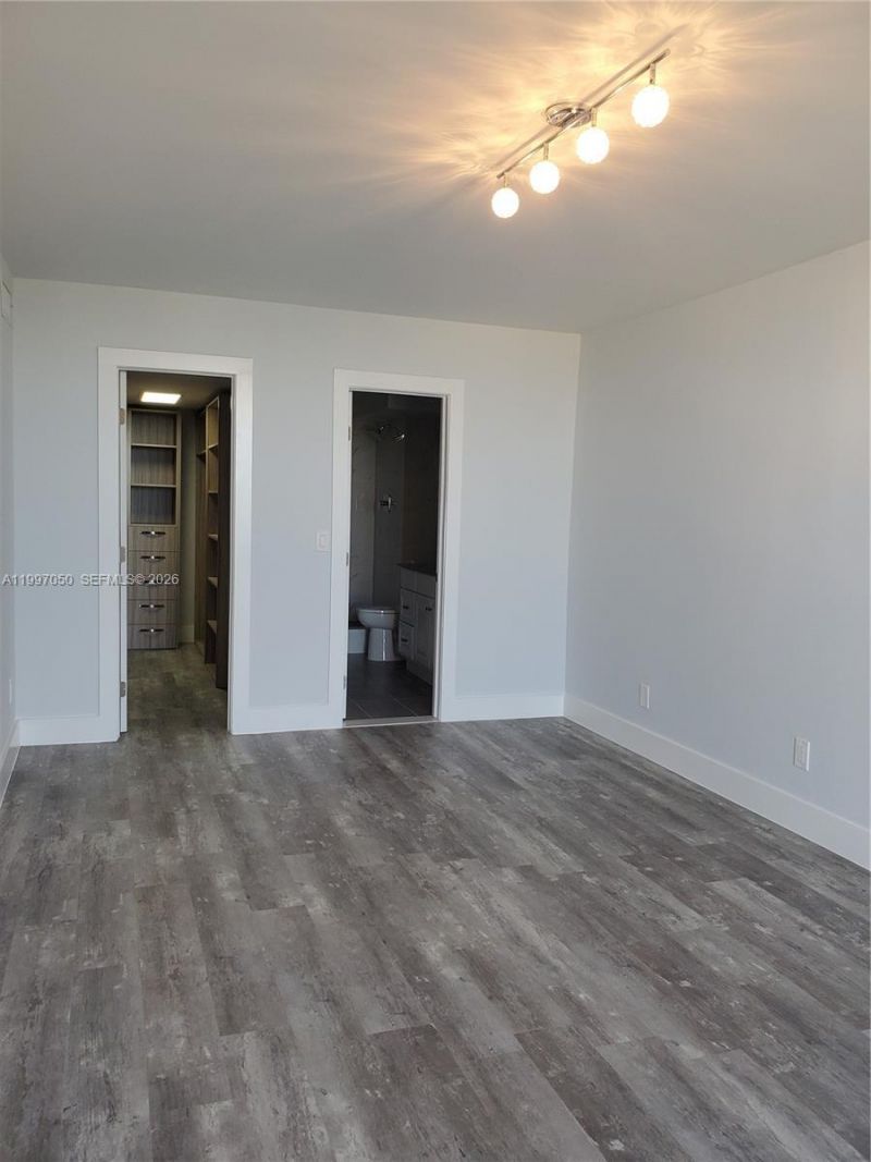 13499 Biscayne Blvd, Unit 1105, North Miami, FL 33181 Photo