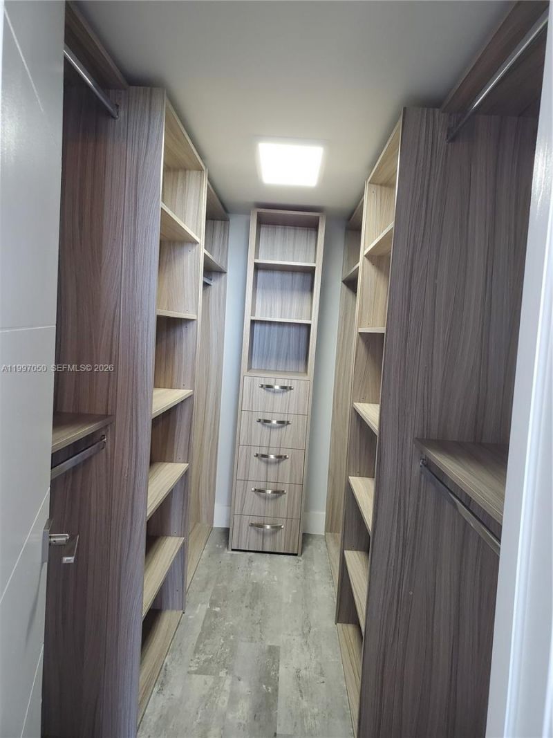 13499 Biscayne Blvd, Unit 1105, North Miami, FL 33181 Photo