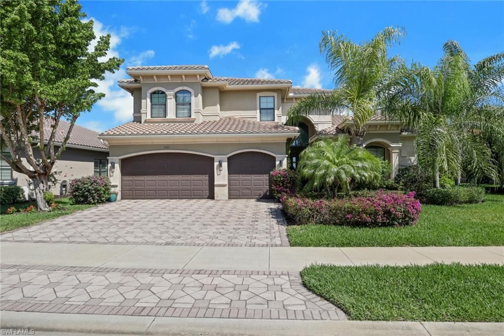 3323 Atlantic Cir, Naples, FL 34119 Photo