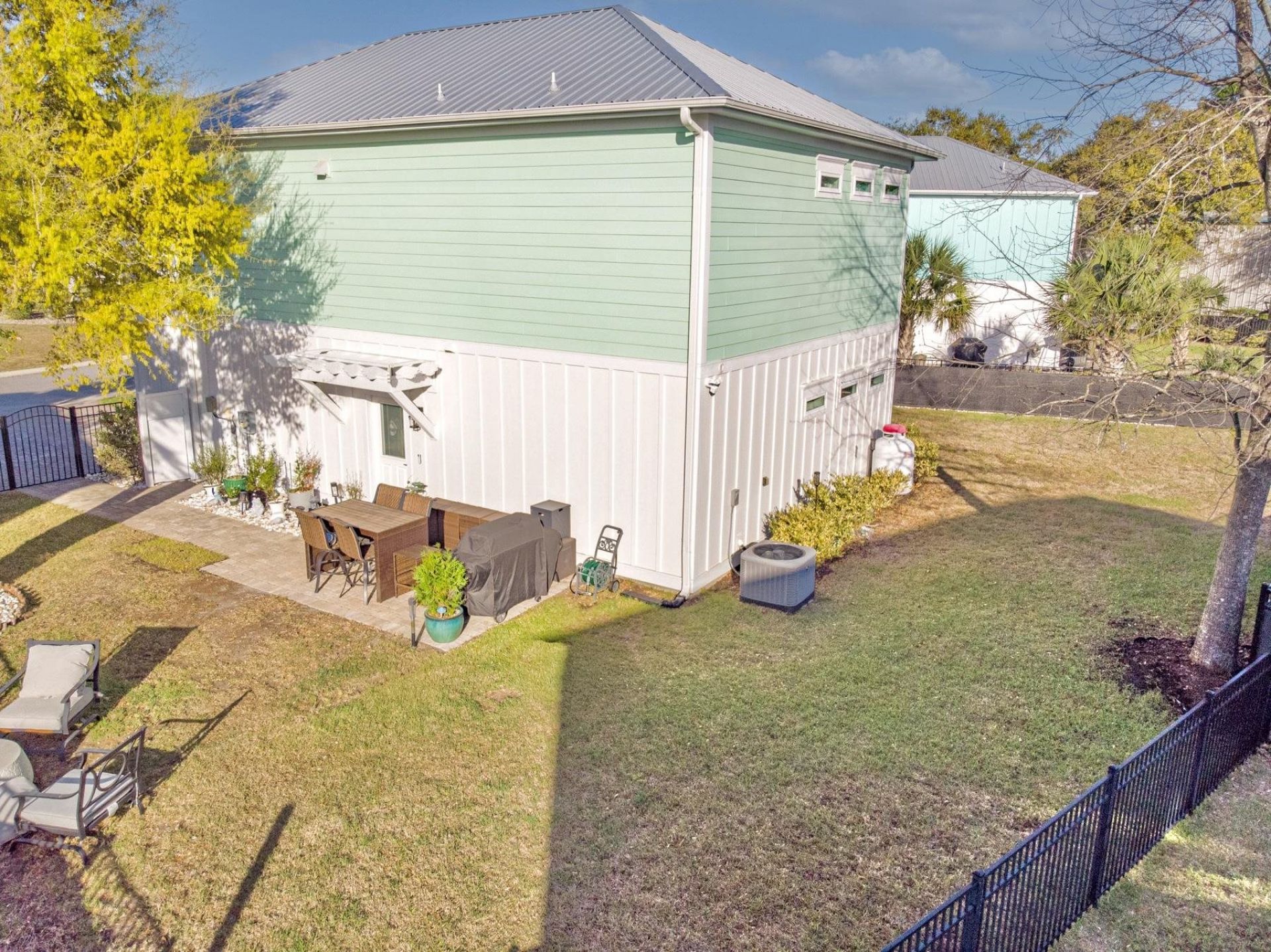 109 Mcilroy Ct. Photo 6