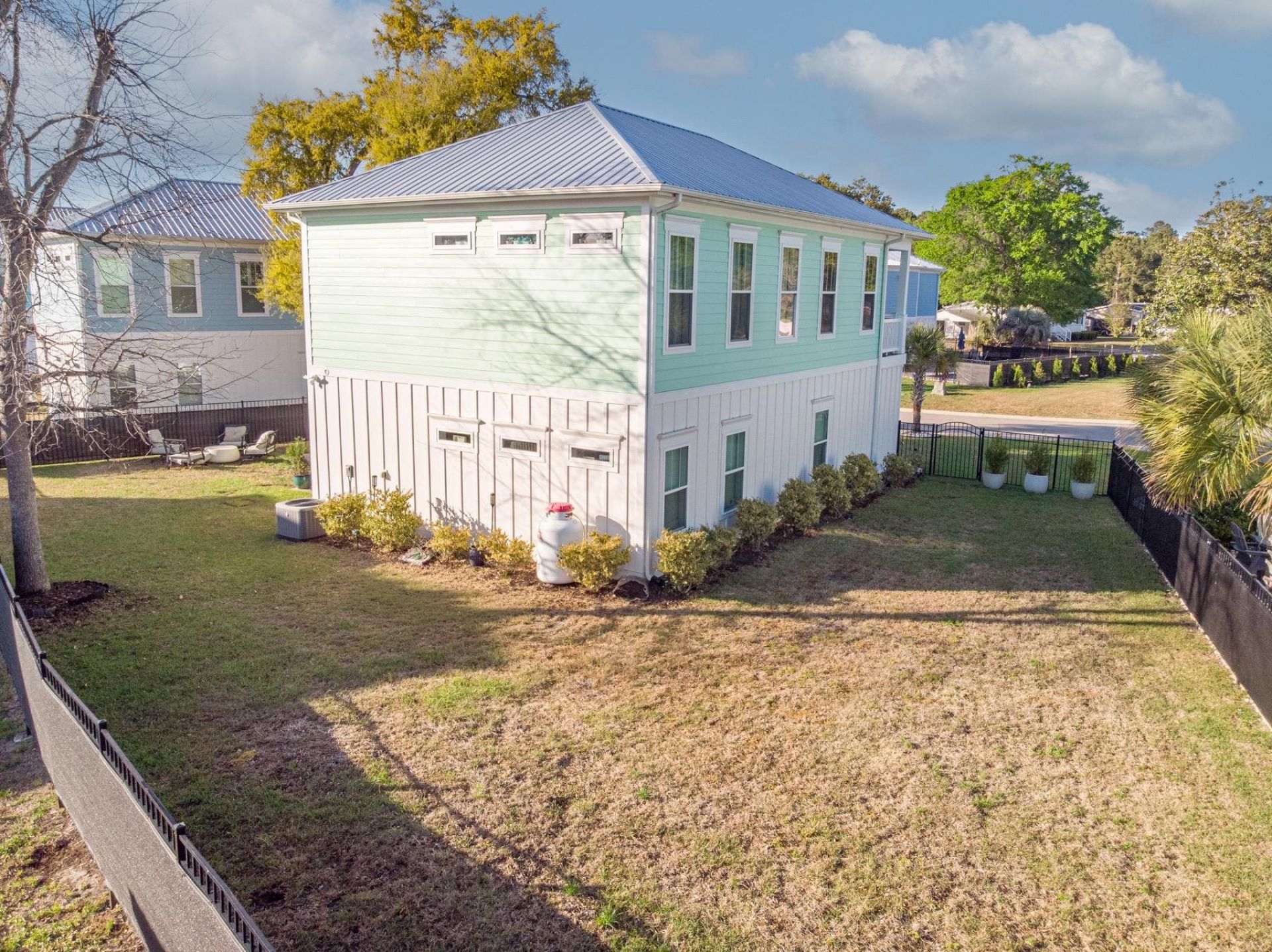 109 Mcilroy Ct. Photo 8
