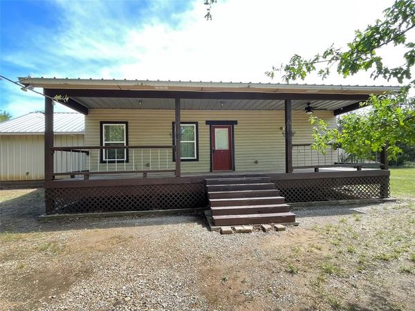 2110 County Road 1220, Savoy, TX 75479