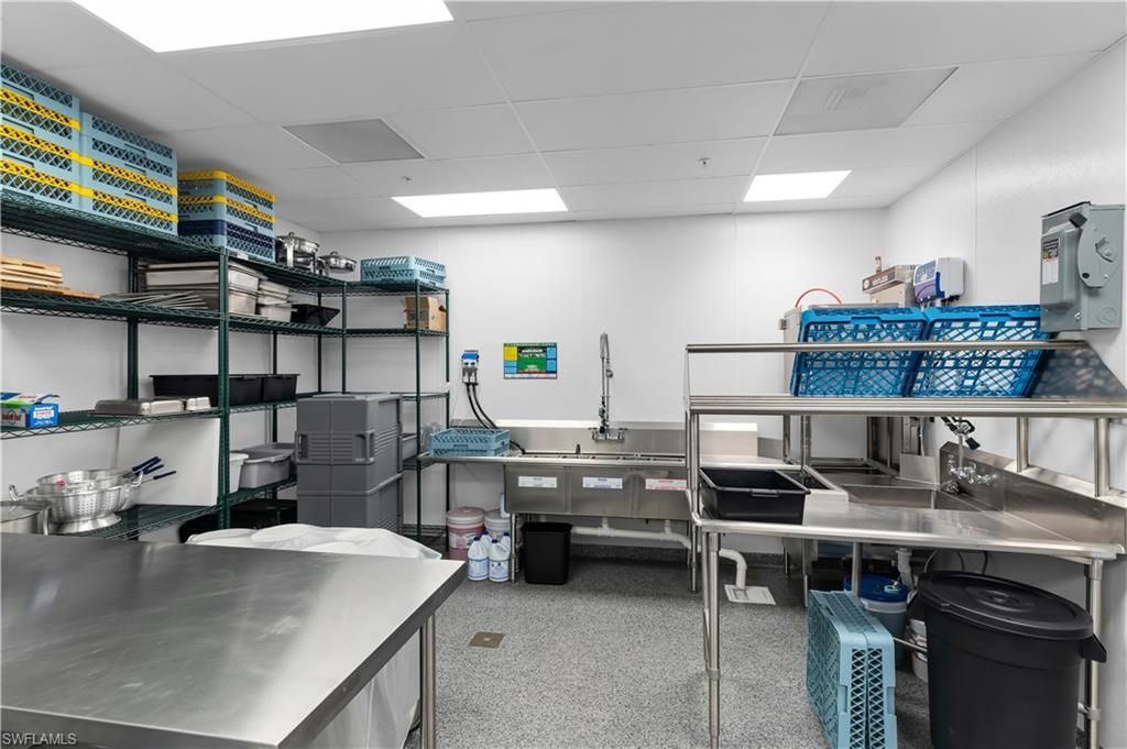 6890 Hendry Creek Dr, Fort Myers, FL 33908 Photo