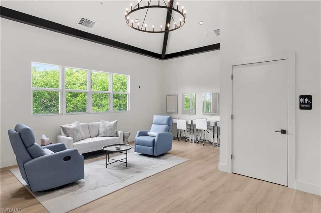 6890 Hendry Creek Dr, Fort Myers, FL 33908 Photo