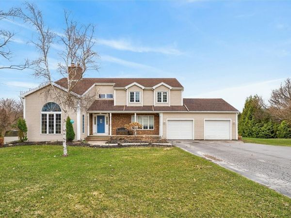 7475 Gauss Rd , Bloomfield, NY 14469