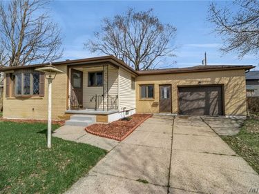 45 Lemoine Avenue , Buffalo, NY 14227