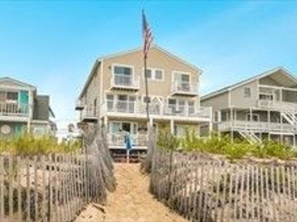 59 Atlantic Ave., Unit 4, Salisbury, MA 01952