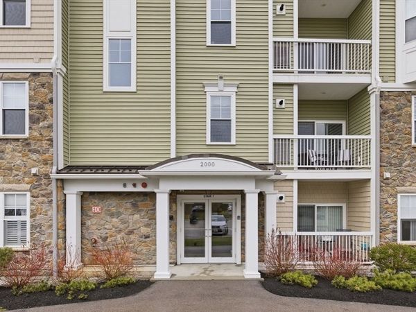 2301 Pennington Dr, Unit 2301, Walpole, MA 02081