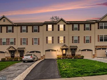 354 WEATHERSTONE DRIVE, Unit 48, NEW CUMBERLAND, PA 17070