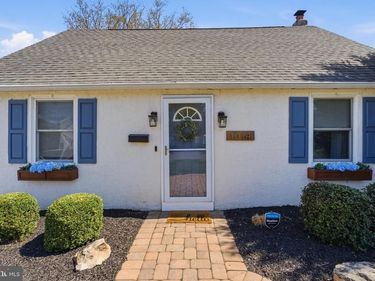 1014 THRUSH LANE , AUDUBON, PA 19403