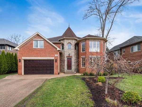 3202 Dell Place, Glenview, IL 60025