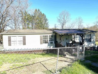 98 Mount Street, Mount Clare, WV 26408