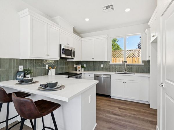 6525 Jacinto Ave, Sacramento, CA 95823