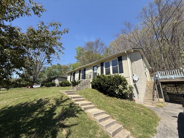 638 Hicks Rd , Nashville, TN 37221