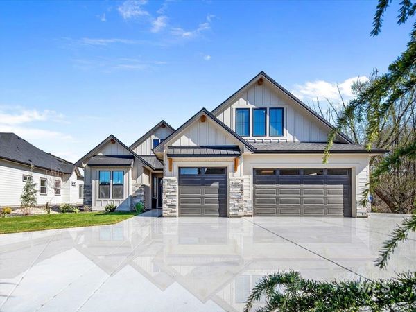 6500 W Flathead Lake St., Eagle, ID 83616