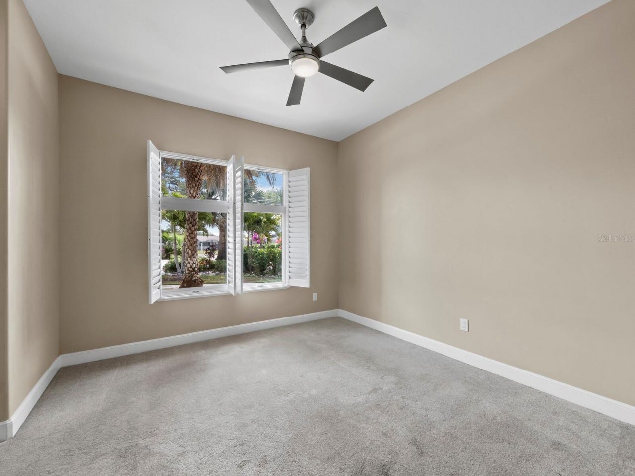 5618 Britannia Drive, Sarasota, FL 34231 Photo