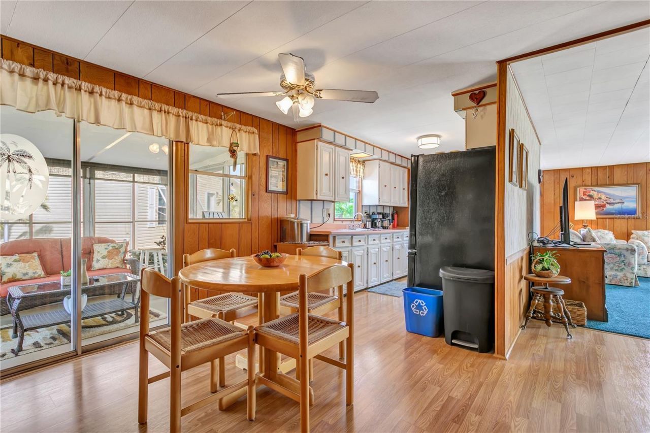 3208 Oakwood Boulevard S, Sarasota, FL 34237 Photo