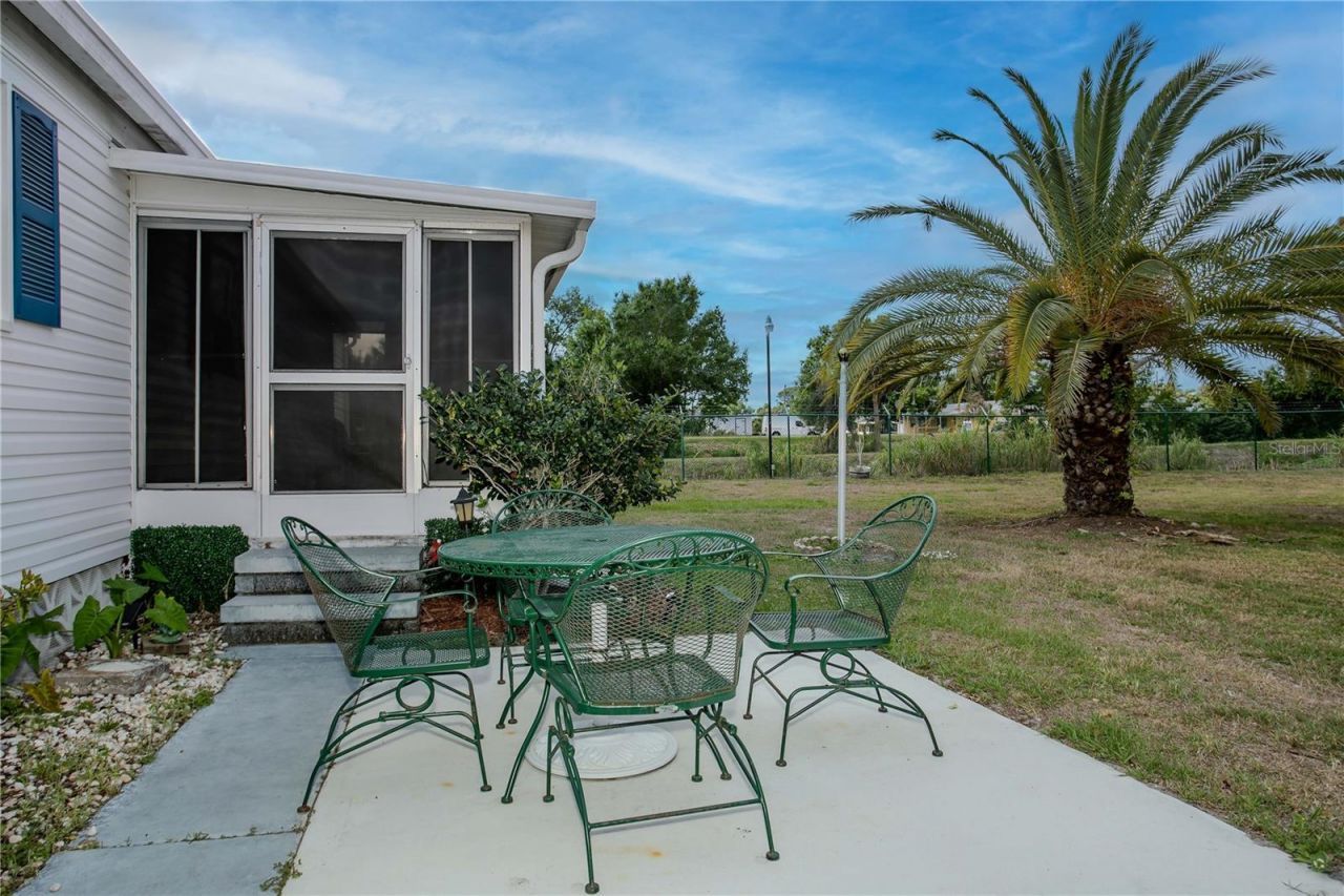 3208 Oakwood Boulevard S, Sarasota, FL 34237 Photo
