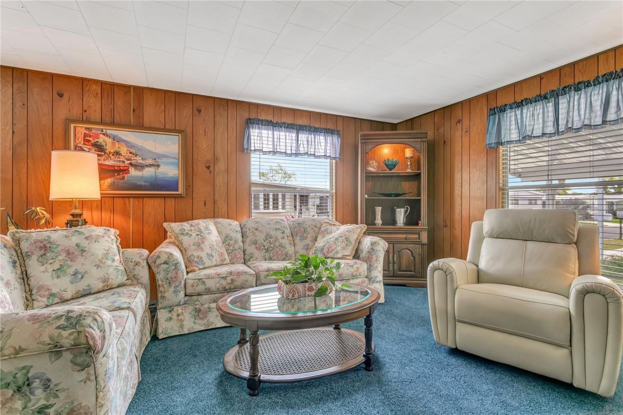 3208 Oakwood Boulevard S, Sarasota, FL 34237 Photo