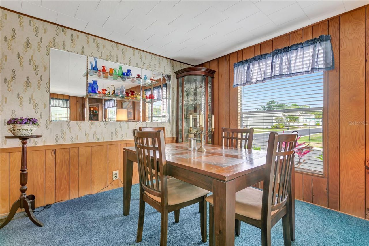 3208 Oakwood Boulevard S, Sarasota, FL 34237 Photo