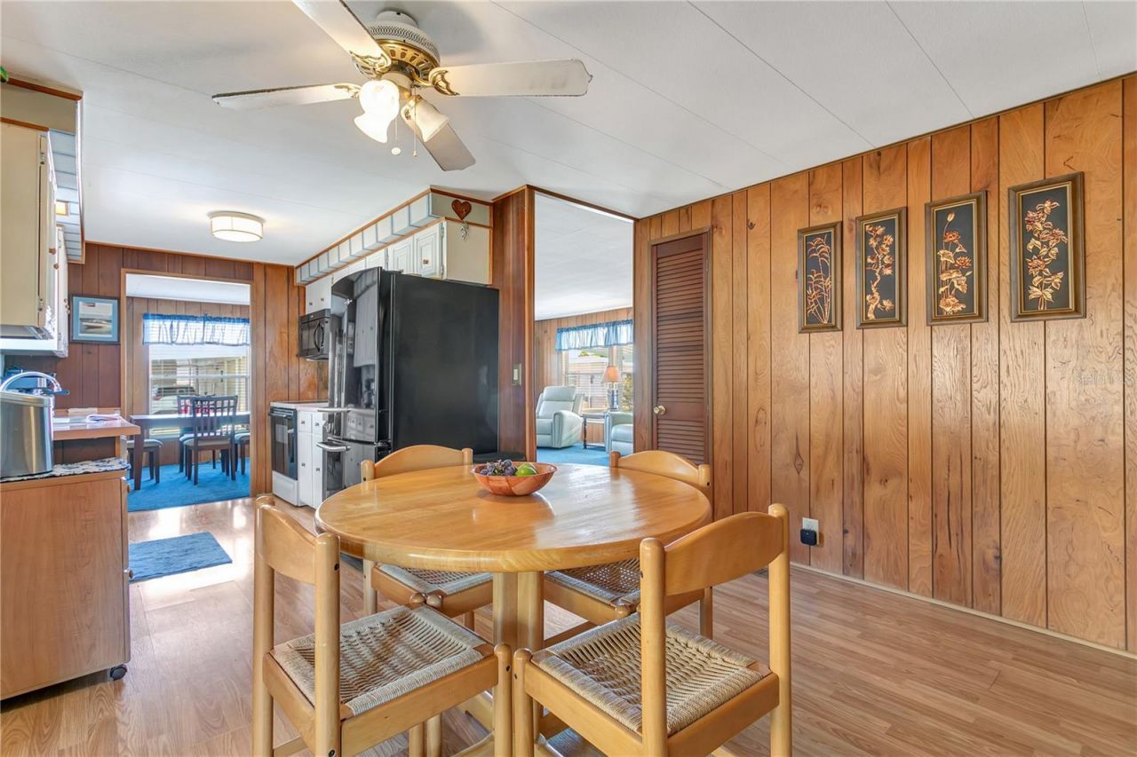 3208 Oakwood Boulevard S, Sarasota, FL 34237 Photo