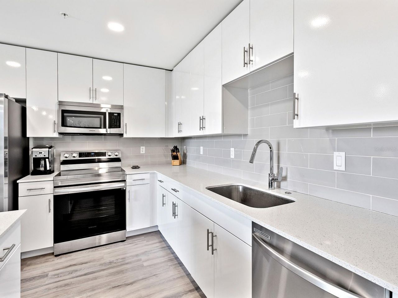 1709 N Tamiami Trail, Unit 318, Sarasota, FL 34234 Photo