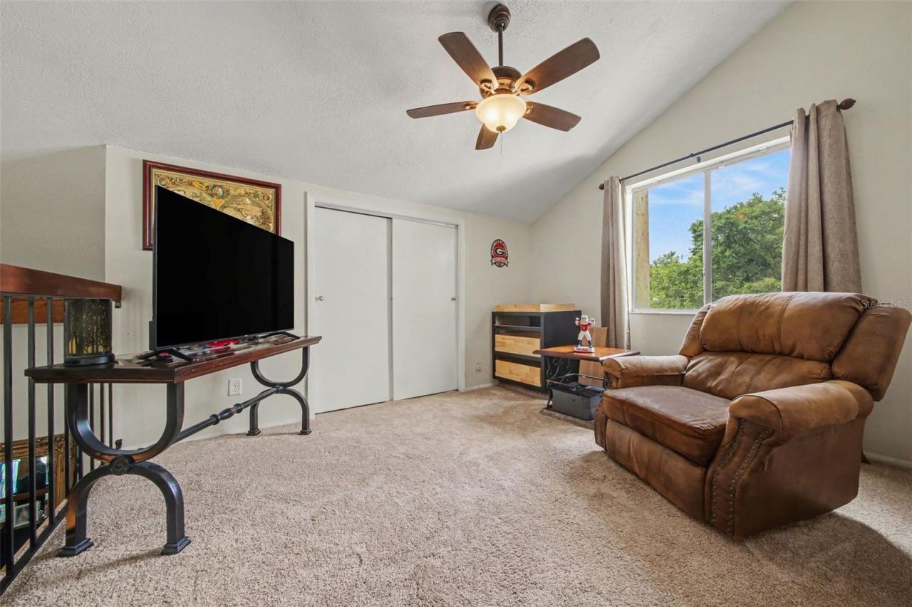 916 E Cleveland Street , Apopka, FL 32703 Photo